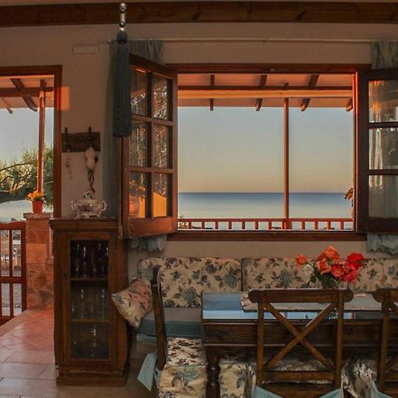 Villa Limnioni Archangelos  Buitenkant foto